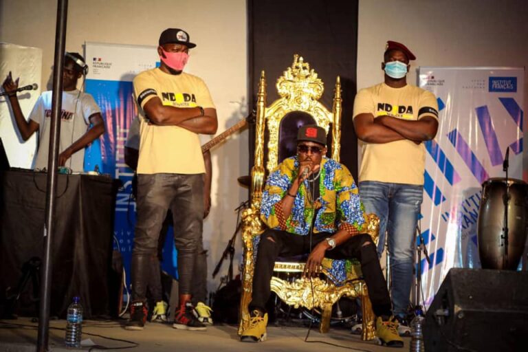 Criss John s’est assis sur le trône du rap… le temps de son concert à l’IFT